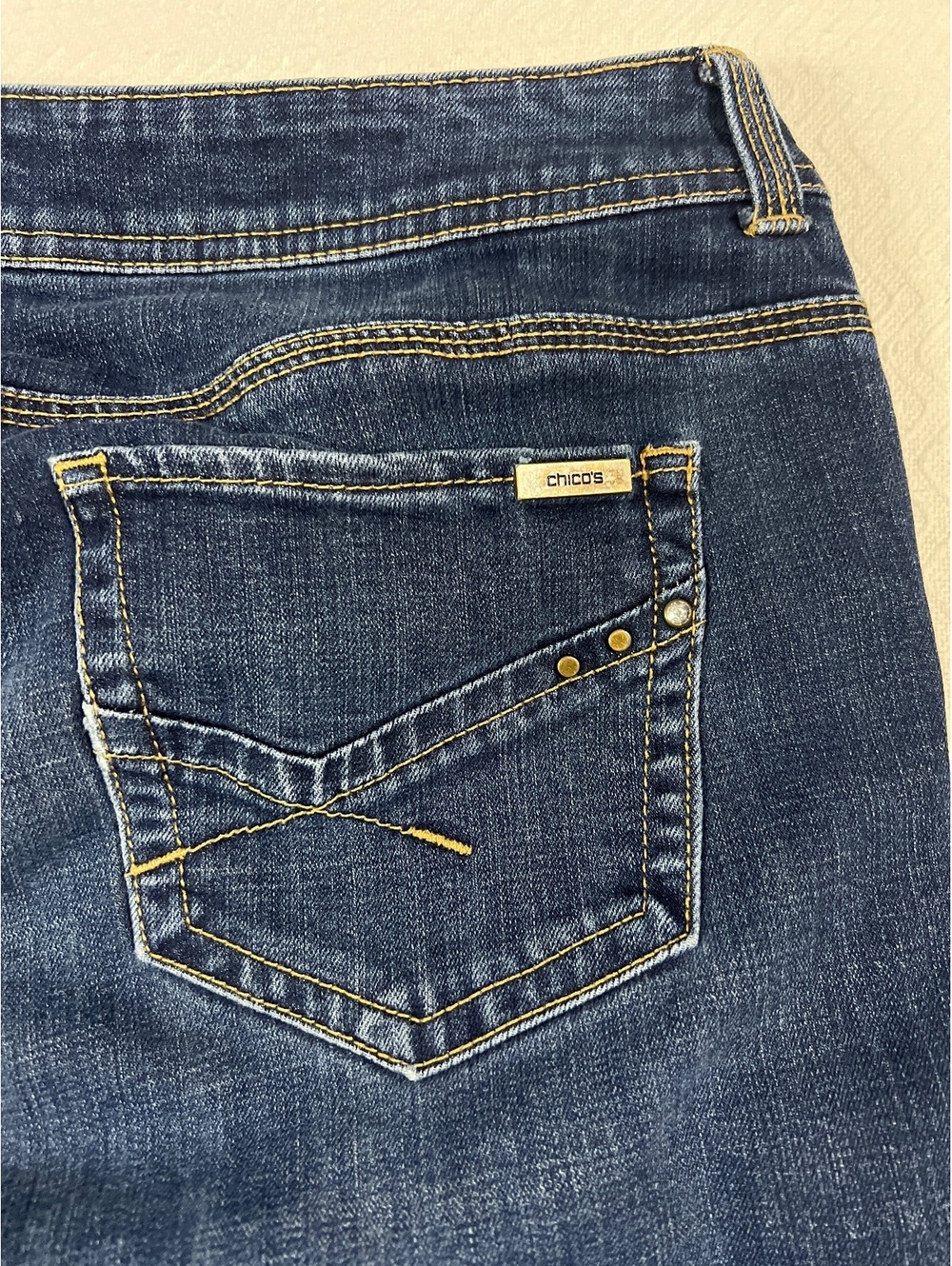 Chico's So Slimming Dark Blue Denim Jeans Size 1.5 Short - Picture 2 of 8